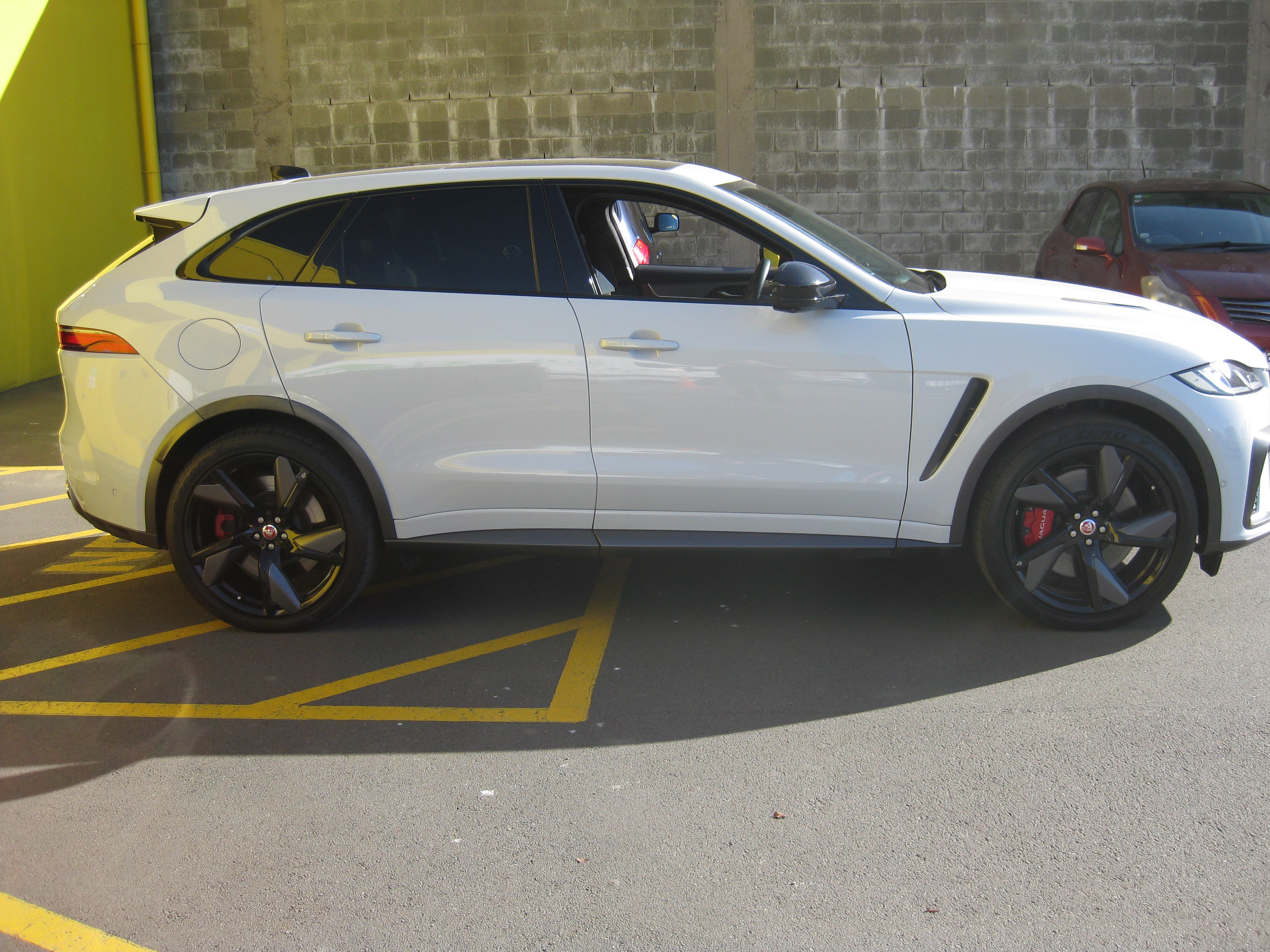 JAGUAR F-PACE STATIONWAGON 2016-CURRENT